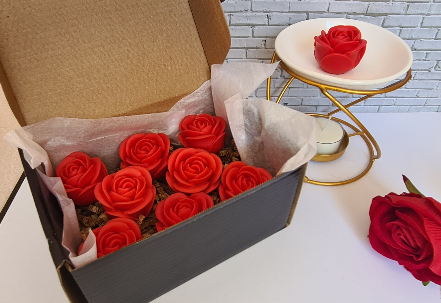Caja regalo con wax melts aromáticos de Rosas